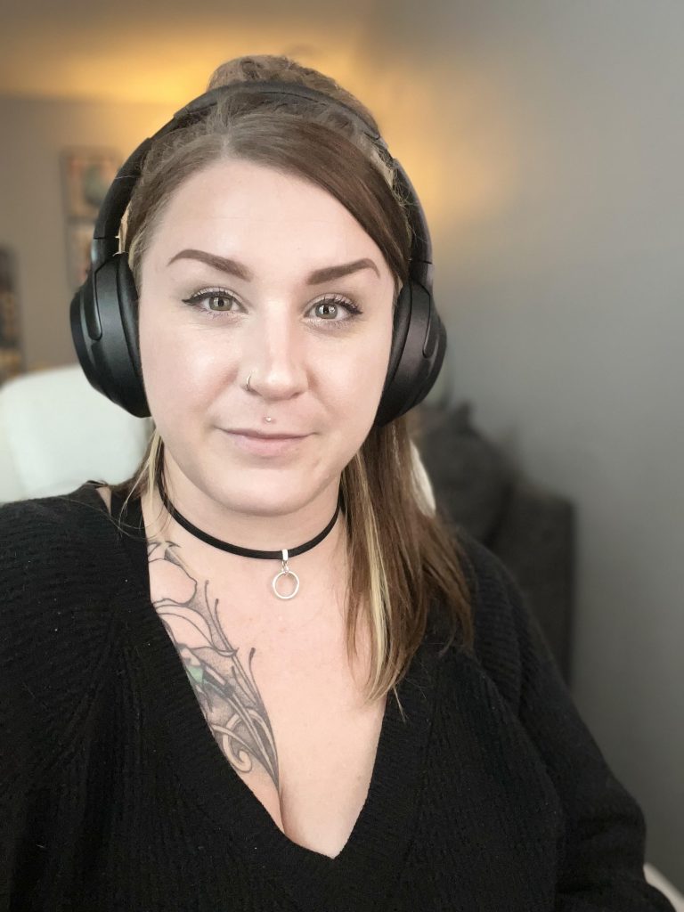 picture of woman with headphones